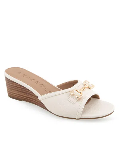 Aerosoles Women's Wava Round Toe Wedge Sandals In Eggnog Pebbled Faux Leather