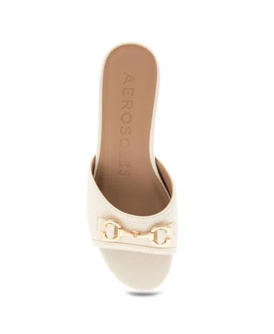 Aerosoles Women's Wava Round Toe Wedge Sandals In Eggnog Pebbled Faux Leather