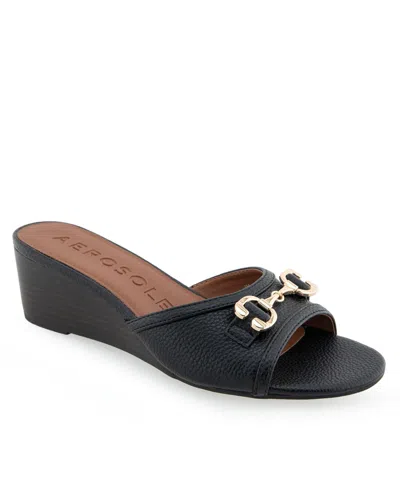 Aerosoles Women's Wava Round Toe Wedge Sandals In Black Pebbled Faux Leather