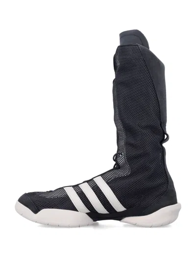 Y-3 Regu Boot Sneakers In Black Suede And Fabric In Black