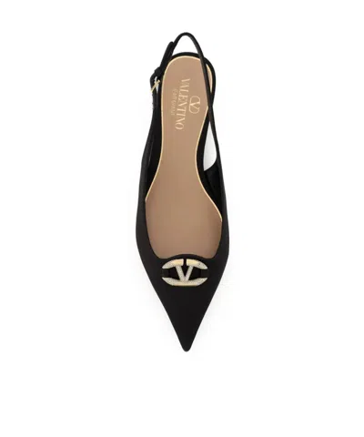 Valentino Garavani Valentino Vlogo Signature Slingback Pumps In Nero