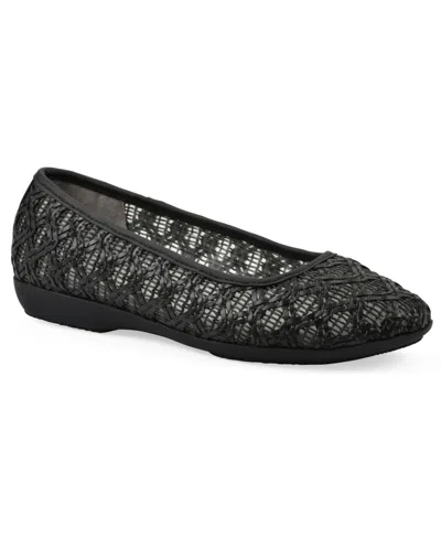 Cliffs By White Mountain Cariann Mesh Ballet Flat In Black Smooth