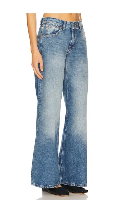 Dr Denim Rhue Low Rise Wide In Stream Sky Fade