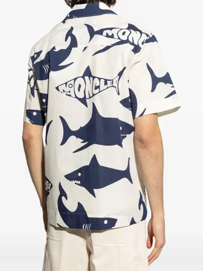 Moncler Chemise À Manches Courtes En Coton À Imprimé Requin In Blue