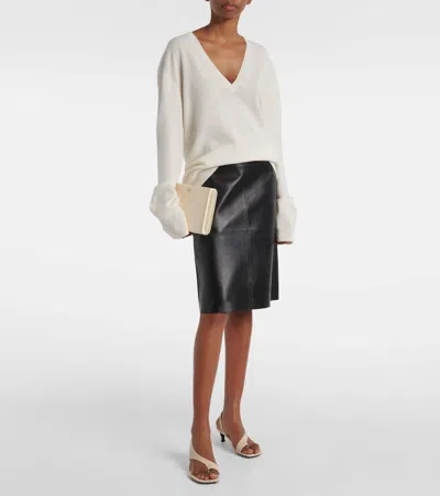 Totême Beige Naplack Leather Thong Heeled Sandals In White