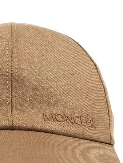 Moncler Logo-embroidered Cap In Neutrals