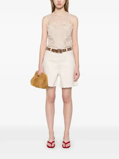 Frame The Timeless Shorts In Neutrals