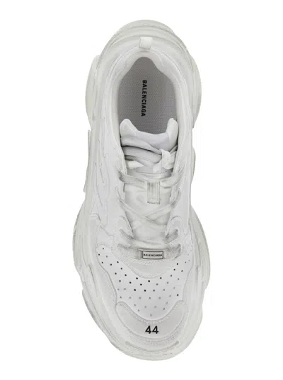 Balenciaga Triple S Sporty White Sneaker With 3b Logo Embroidered On The Side And Worn Effect In Tech Fabric Ma