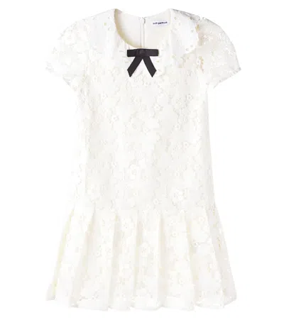 花卉蕾丝连衣裙