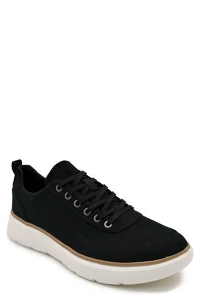 Delo Go Green Low Top Sneaker In Black
