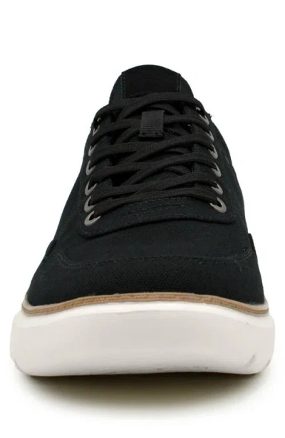 Delo Go Green Low Top Sneaker In Black