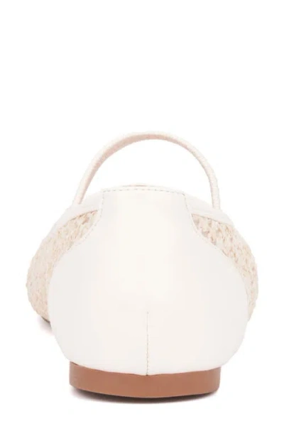 New York And Company Alena Womens Round Closed Toe Ballet Flats In White