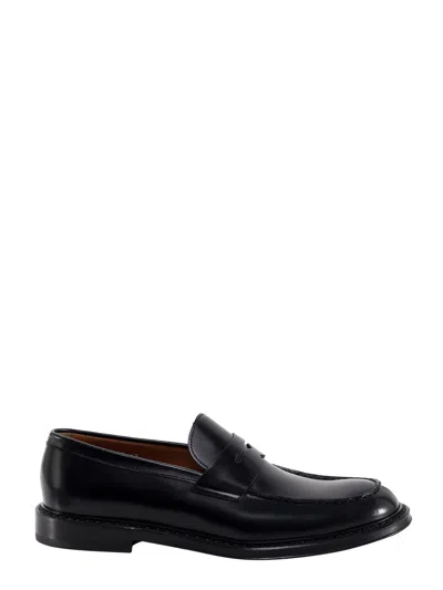Doucal's Penny-slot Almond Toe Loafers In Black