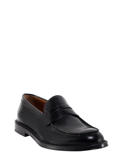 Doucal's Penny-slot Almond Toe Loafers In Black