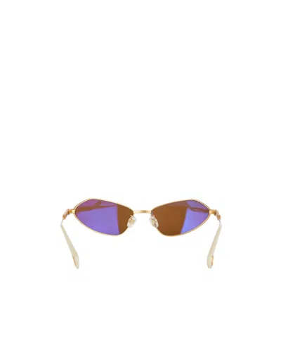 Jacquemus Engraved Logo Cat-eye Sunglasses In Golden