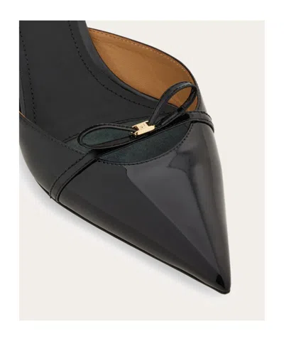 Ferragamo Gylla Patent Bow Slingback Pumps In Nero Biscotto