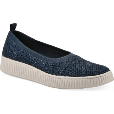 Cliffs By White Mountain Digs Slip-on Sneaker In Navy Fabric