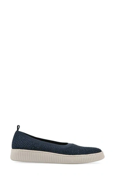 Cliffs By White Mountain Digs Slip-on Sneaker In Navy Fabric