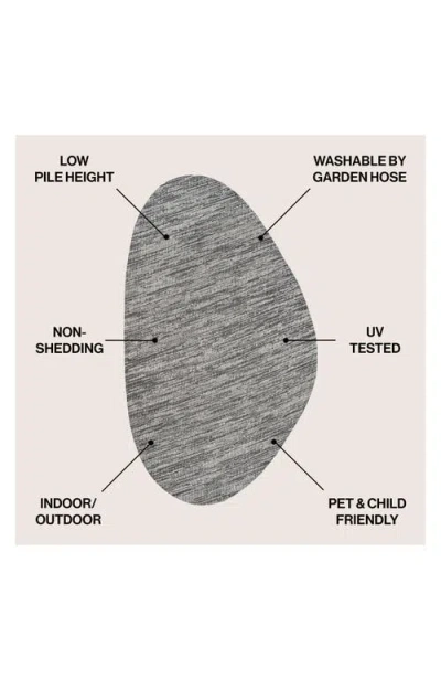 Jonathan Y Callan Modern Rustic Abstract Indoor/outdoor Shaped Area Rug In Gray/black