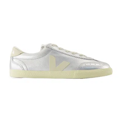 Veja Low-top Metallic Finish Rubber Sole Sneaker In Silver