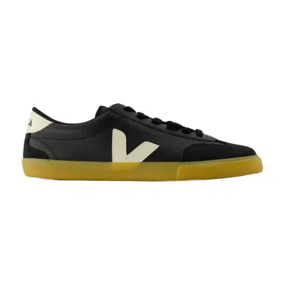 Veja Volley Black Sneaker With Side Logo And Lettering Logo On The Heel In Organic Cotton Unisex In Black