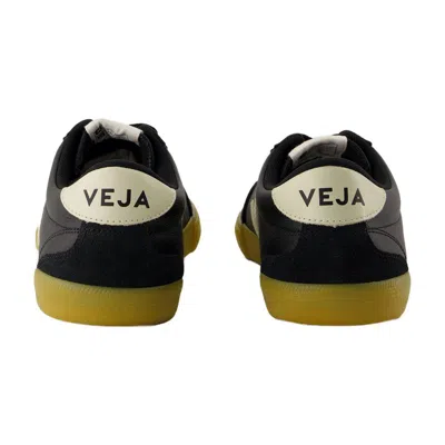 Veja Volley Black Sneaker With Side Logo And Lettering Logo On The Heel In Organic Cotton Unisex In Black