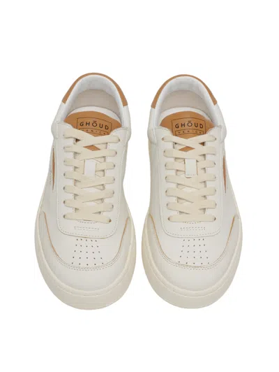 Ghoud Round Toe Low-top Casual Shoes In White