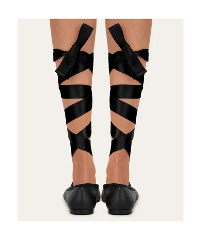 Ferragamo Sofia Wraparound Leather Ballet Flats In Black