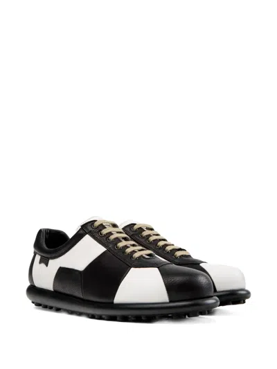 Camper Twins In 黑色