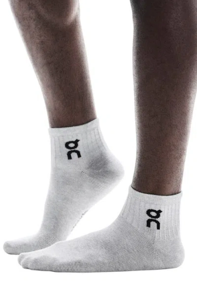 On Assorted 3-pack Logo Quarter Socks In White