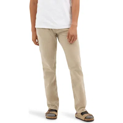 Wrangler Greensboro Straight Leg Jeans In Timberwolf
