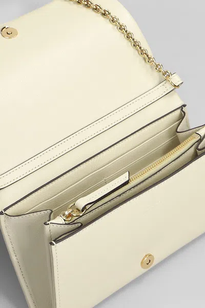 Chloé Beige Flap Wallet With Gold Zip Chain In Beige
