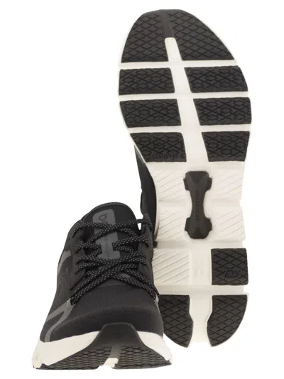 On Cloud X 4 Trainers In Black