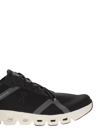 On Cloud X 4 Trainers In Black