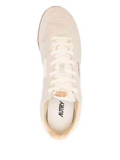 Autry 'windspin Low' Beige Sneaker With Logo On The Side And On The Heel In Suede Man In Neutral