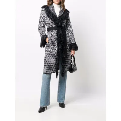 Charlott Black  White Coats