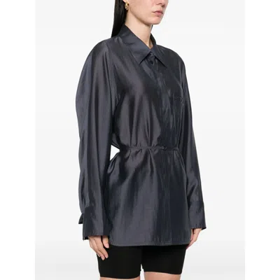 Low Classic Back-strap Shirt