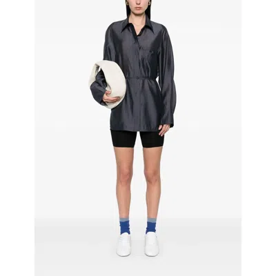 Low Classic Back-strap Shirt