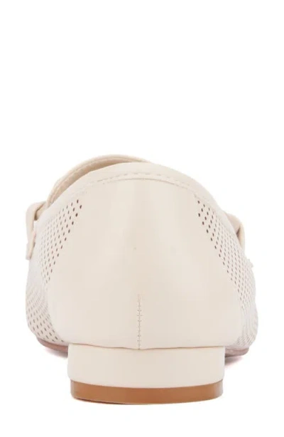 Torgeis Kalina Womens Square Closed Toe Loafers In Neutral