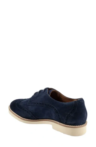 Softwalk Wide Width Willet Oxford In Multi