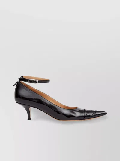 Maison Margiela Kinkies Pumps In Black