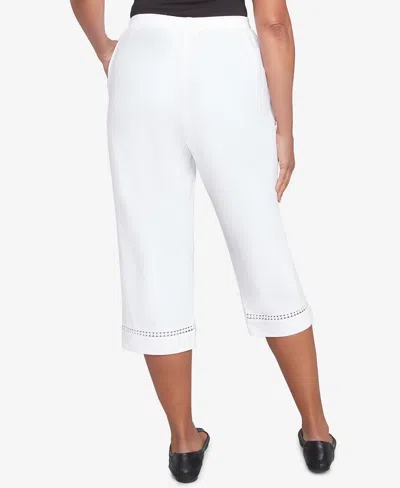 Alfred Dunner Rise & Shine Lace Dotted Trim Capri In White