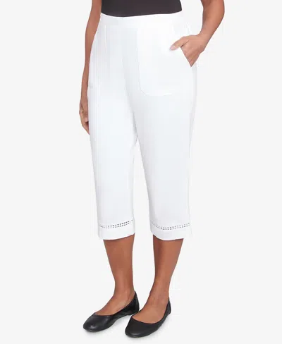 Alfred Dunner Rise & Shine Lace Dotted Trim Capri In White