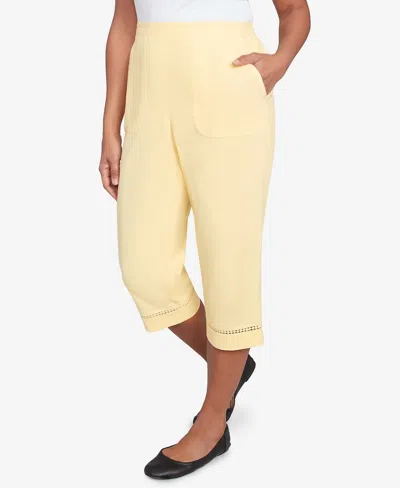 Alfred Dunner Rise & Shine Lace Dotted Trim Capri In Yellow