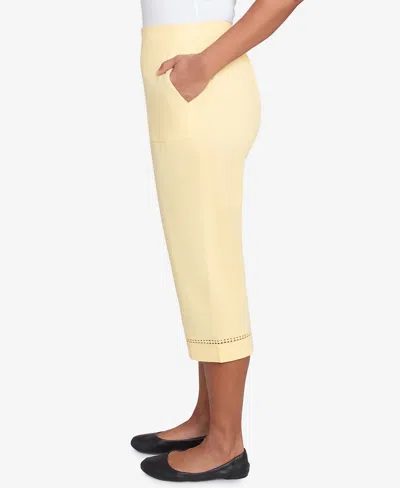 Alfred Dunner Rise & Shine Lace Dotted Trim Capri In Yellow