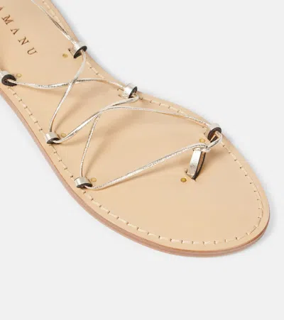 Amanu Serengetti Metallic Leather Sandals In Gold