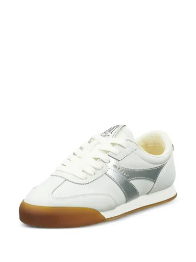 复古风运动运动鞋