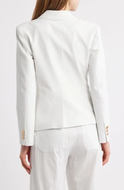 Frame The Seersucker Smart Blazer In Light Chambray Multi