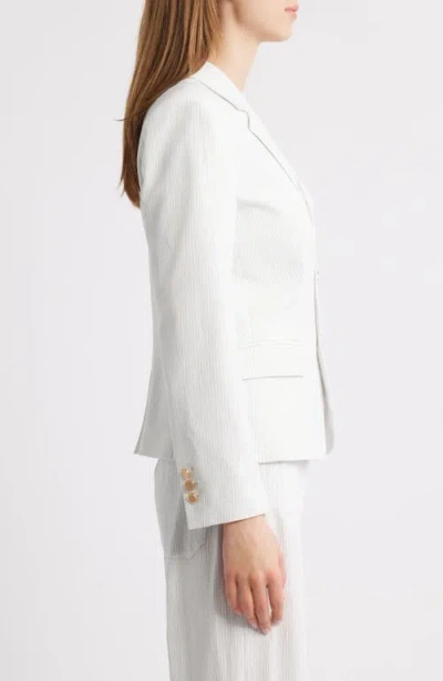 Frame The Seersucker Smart Blazer In Light Chambray Multi