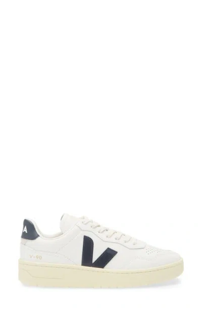 Veja Leather Sneakers With Contrast Heel Tab In Extra White Nautico
